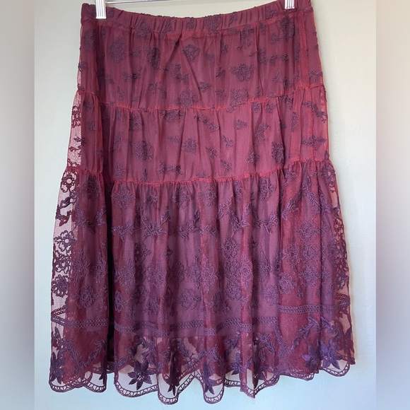 Sundance Lace with embroidery scalloped Hem purple  size 8 midi  skirt boho - Picture 2 of 4